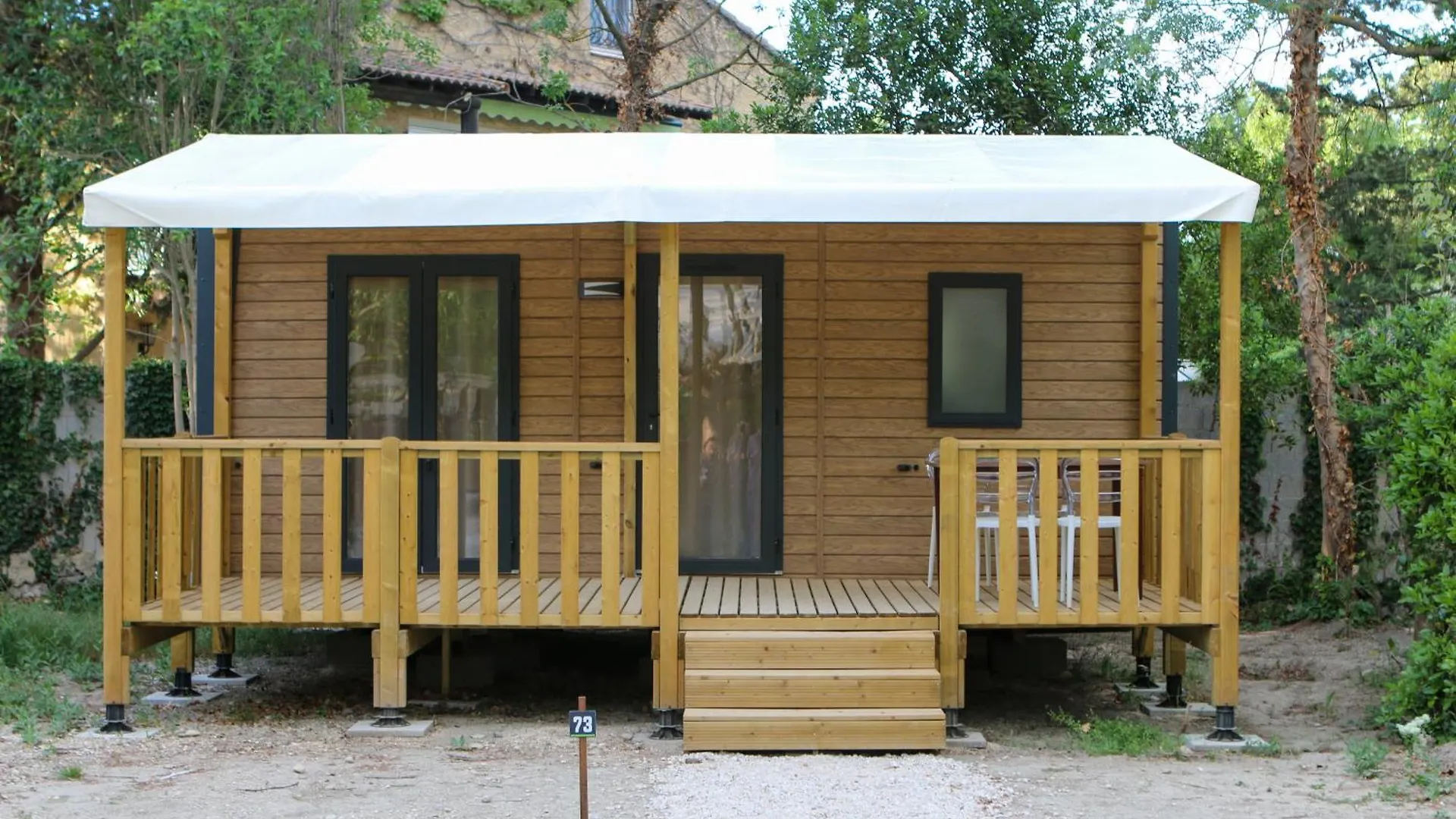 Camping Lodges & Nature - 71 Avignon