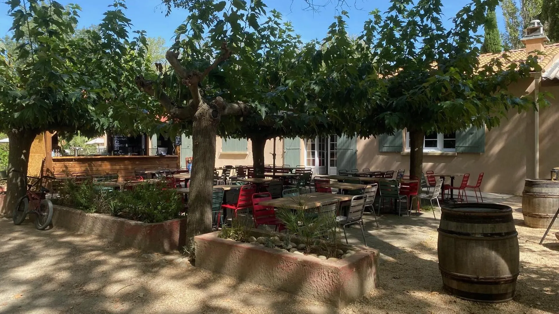 Lodges & Nature - 71 Avignon 0*,  France