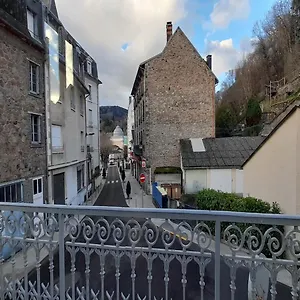 Meublé 2 Wifi Balcon 52m2 Centre , La Bourboule France