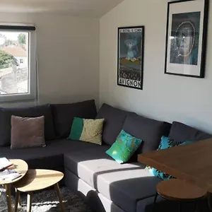 Appartement Petit Loft Sur Les Toits D'avignon, Avignon
